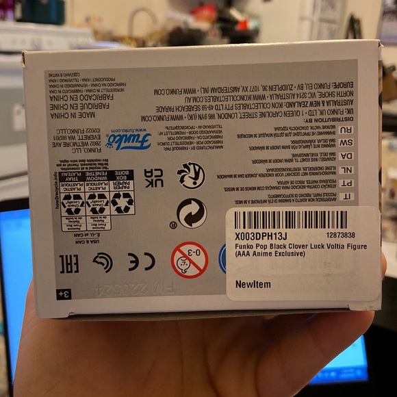 NM -Black Clover: Luck Voltia (AAA) Exclusive Funko PoP! - Picture 5 of 5